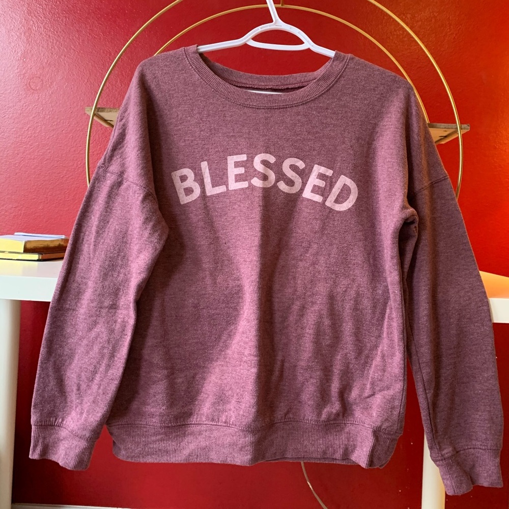 sweatshirt